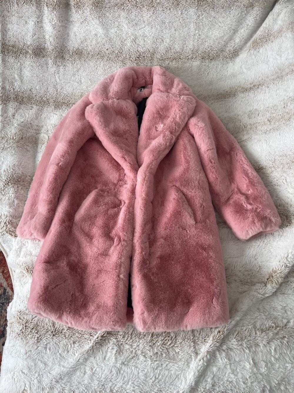 Apparis x Juicy Couture Stella Faux Fur Coat in Pink size XS